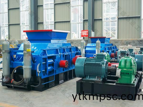重型對(duì)輥破碎機(jī)_重型對(duì)輥破碎機(jī)價(jià)格,重型對(duì)輥破碎機(jī)型號(hào),重型對(duì)輥破碎機(jī)廠 