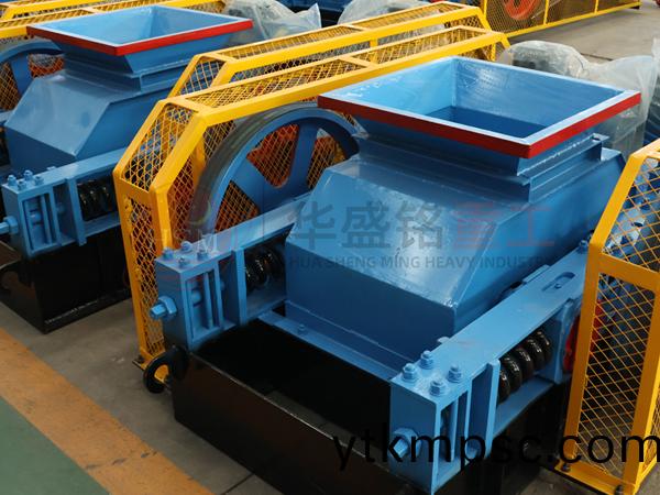 煤廠破碎機(jī),煤廠原煤破碎機(jī)價(jià)格,煤破碎機(jī)型號(hào),煤廠用齒輥破碎機(jī)廠家 
